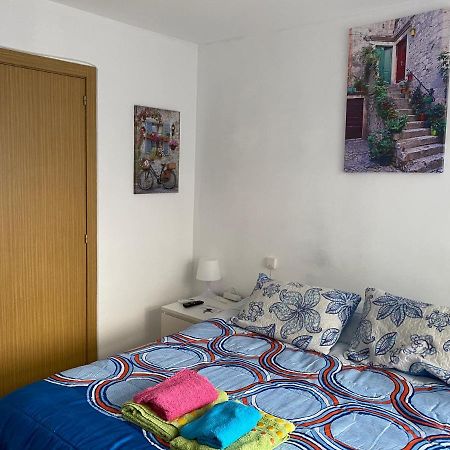 Malaga Centro Habitaciones Privada En Apartamento Compartidos Exterior photo
