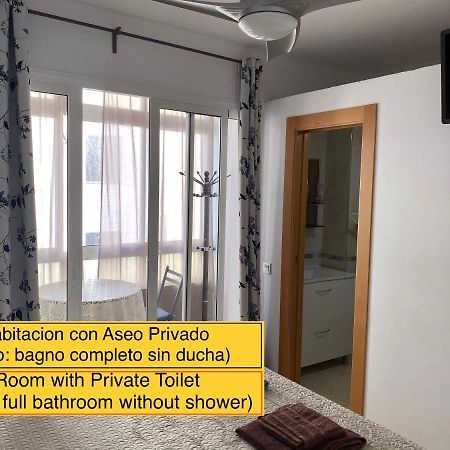 Malaga Centro Habitaciones Privada En Apartamento Compartidos Exterior photo