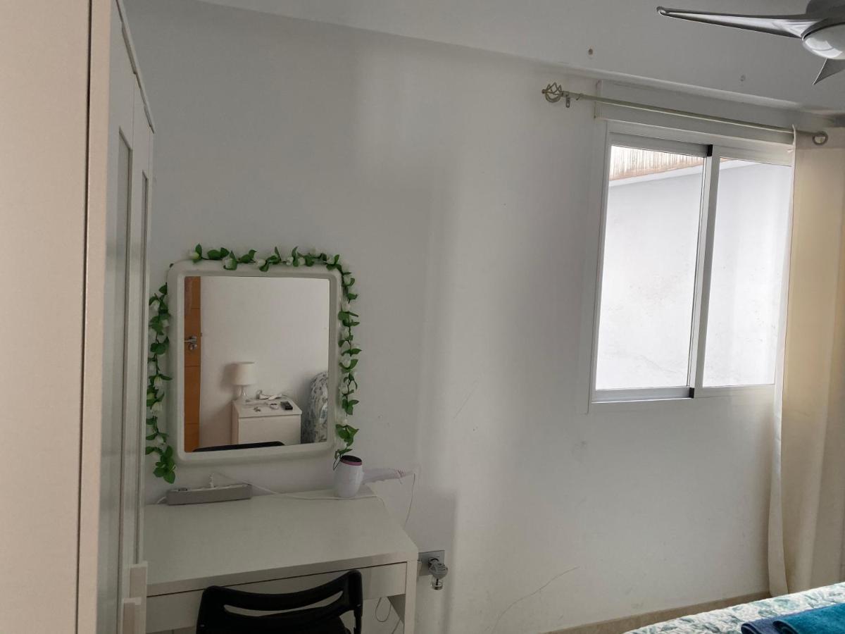 Malaga Centro Habitaciones Privada En Apartamento Compartidos Exterior photo