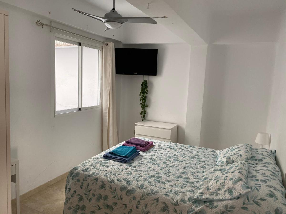 Malaga Centro Habitaciones Privada En Apartamento Compartidos Exterior photo