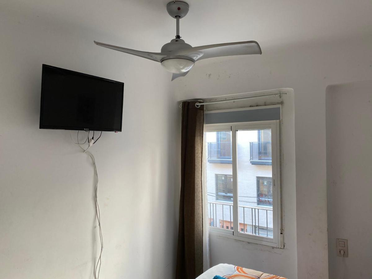 Malaga Centro Habitaciones Privada En Apartamento Compartidos Exterior photo